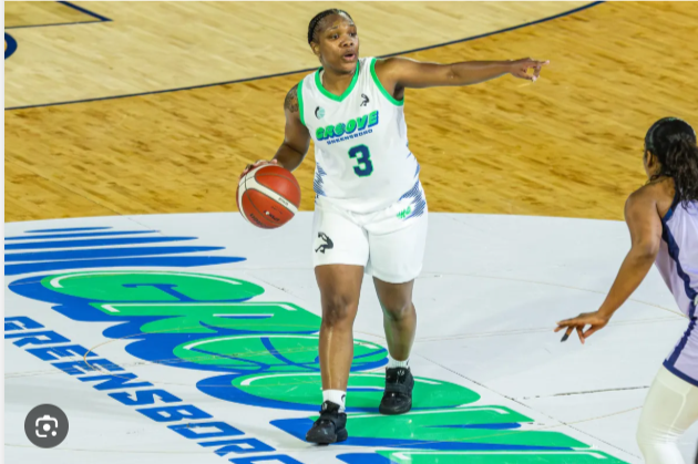 Diamond Johnson directing play for the Greensboro Groove